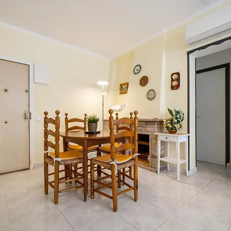 Hauzify I Apartament Canigo Apartment