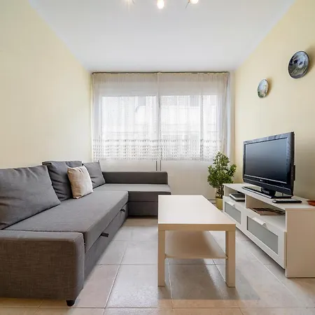 Hauzify I Apartament Canigo Apartment