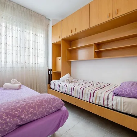 Hauzify I Apartament Canigo *